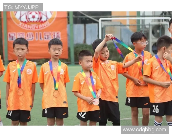 广西小球星足球少儿培养计划全面助力未来青少年体育发展