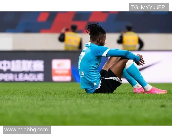 那些在足球场上摆烂的球星：从天才到困境，他们为何迷失自我