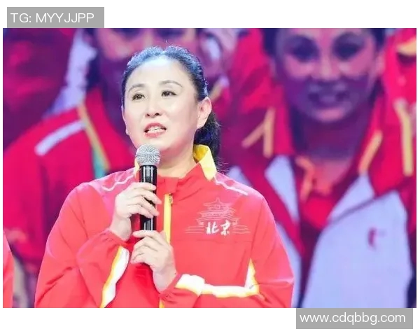 法国女足球星闪耀绿茵场展现巾帼力量与时代风采 法国女足球星闪耀绿茵场展现巾帼力量与时代风采